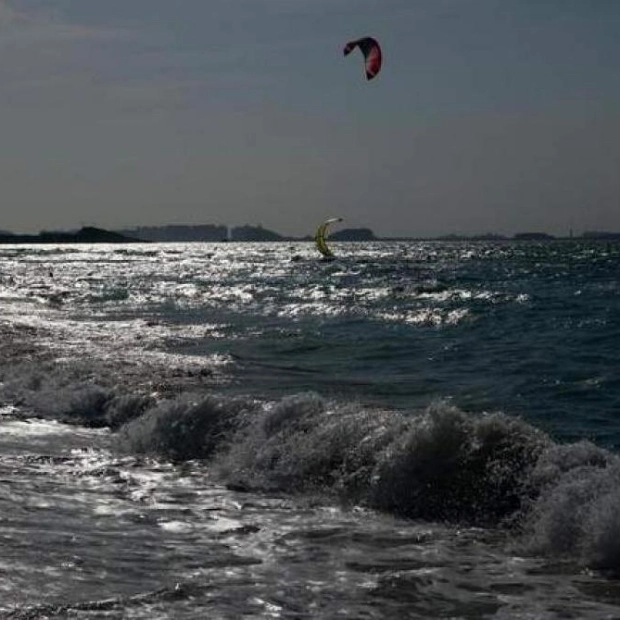 Yellow Alert Issued for Rough Seas and Strong Winds