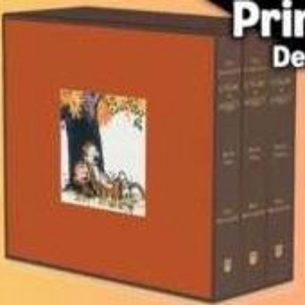 Grab the Complete Calvin and Hobbes Box Set at a Discount!