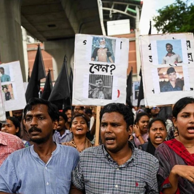 Bangladeshi Students Protest as Government Ignores Demands