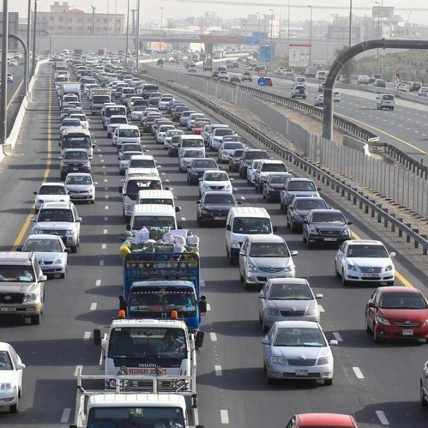 Dubai Police Alert Motorists of Accident on SMBZ Road