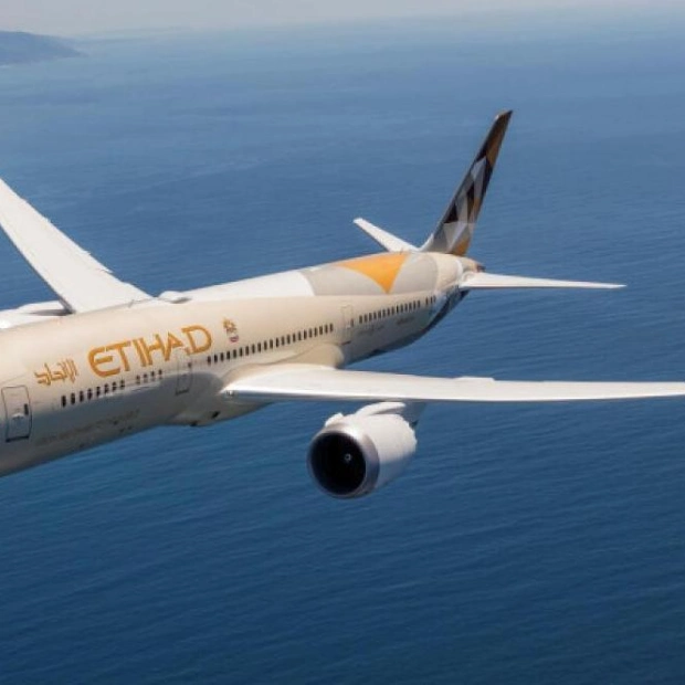 Etihad Airways Reroutes Boston-Bound Flight to New York Due to Weather