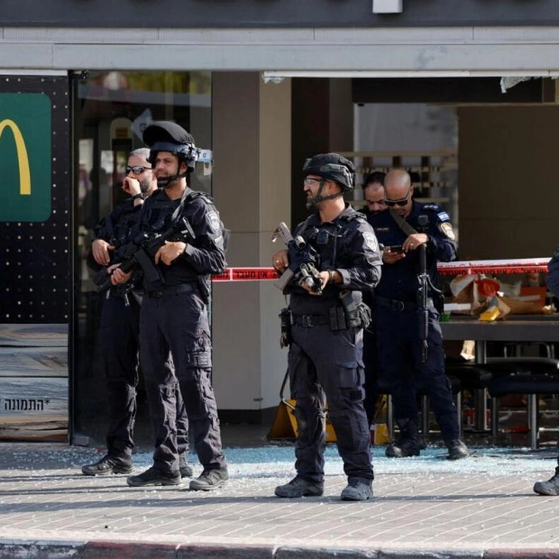 Gunman Kills One, Injures 10 at Beersheba Bus Station