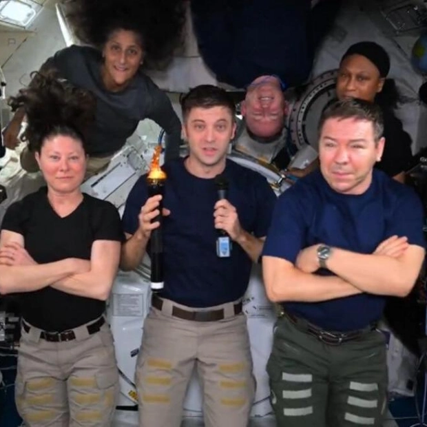 Nasa Astronauts Play Olympic Sports in Space