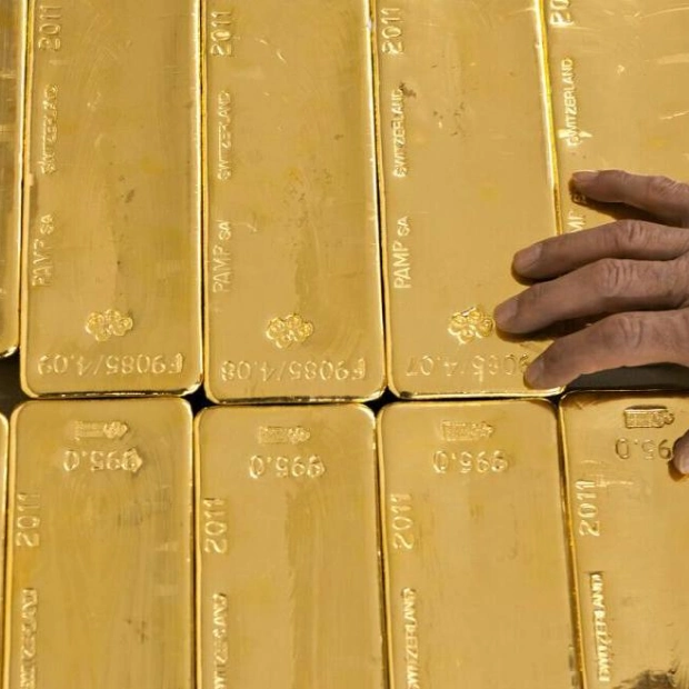 Gold Prices Dip in Dubai After Reaching All-Time High