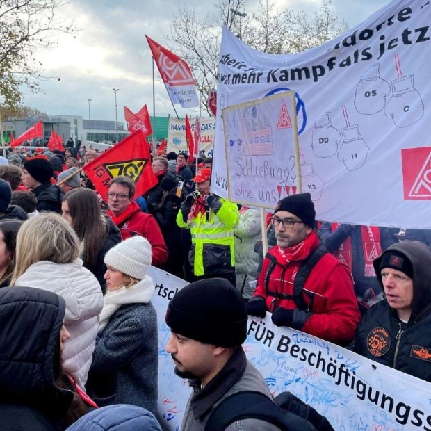 Volkswagen Workers in Germany Set for Warning Strikes