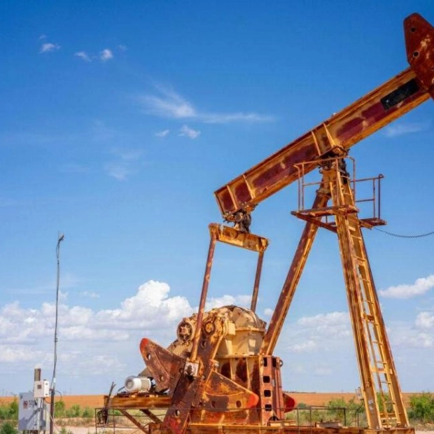 Oil Prices Gain as US Economic Data Eases Recession Fears