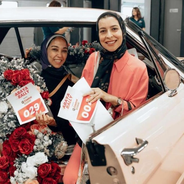 Dubai Autodrome to Host Fourth Abaya Rally on Emirati Women's Day