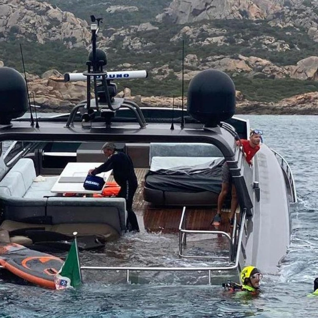 27-metre Canados Yacht Manta Sinks Off Corsica Coast