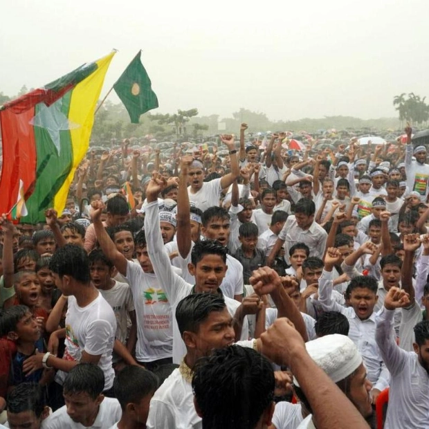 8,000 Rohingya Flee to Bangladesh Amid Escalating Violence in Myanmar