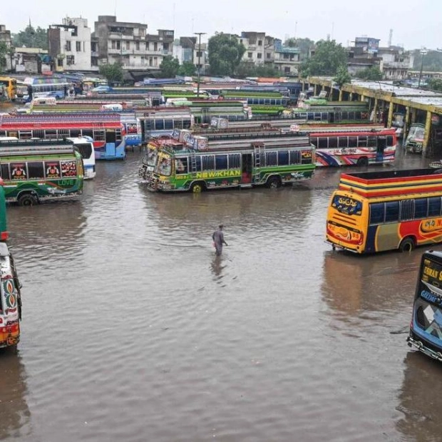 Torrential Rains in Pakistan Cause Deadly Floods and Break Rainfall Records