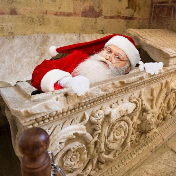 Archaeologists Uncover Tomb of Saint Nicholas