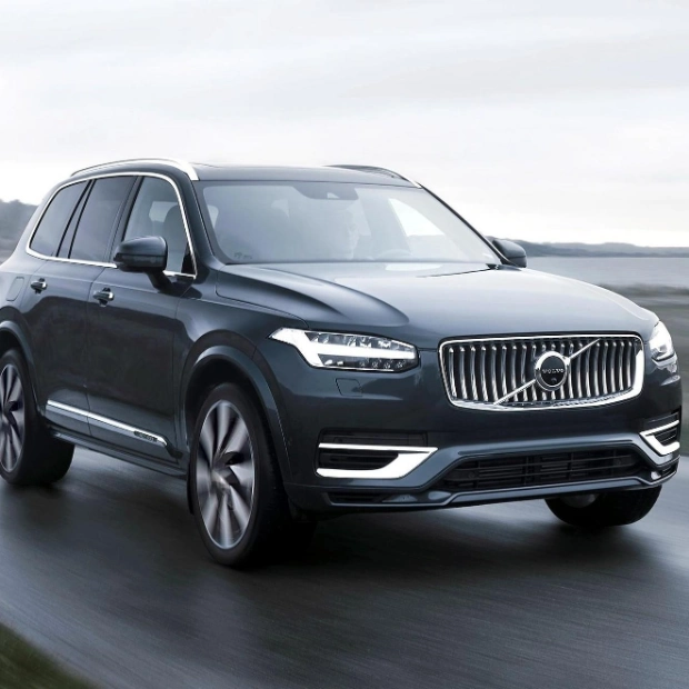 Volvo XC90 и EX90: Два флагмана шведской компании на перекрестке технологий