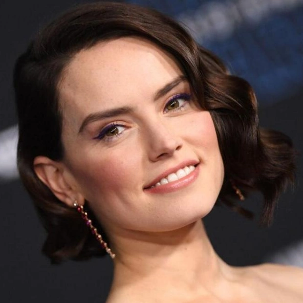 Daisy Ridley Reveals Graves' Disease Diagnosis and Health Journey