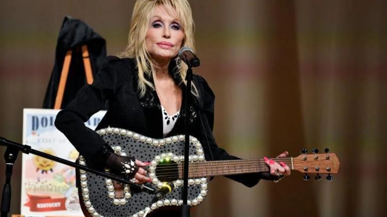 Dolly Parton's Brother David Wilburn Parton Passes Away at 82