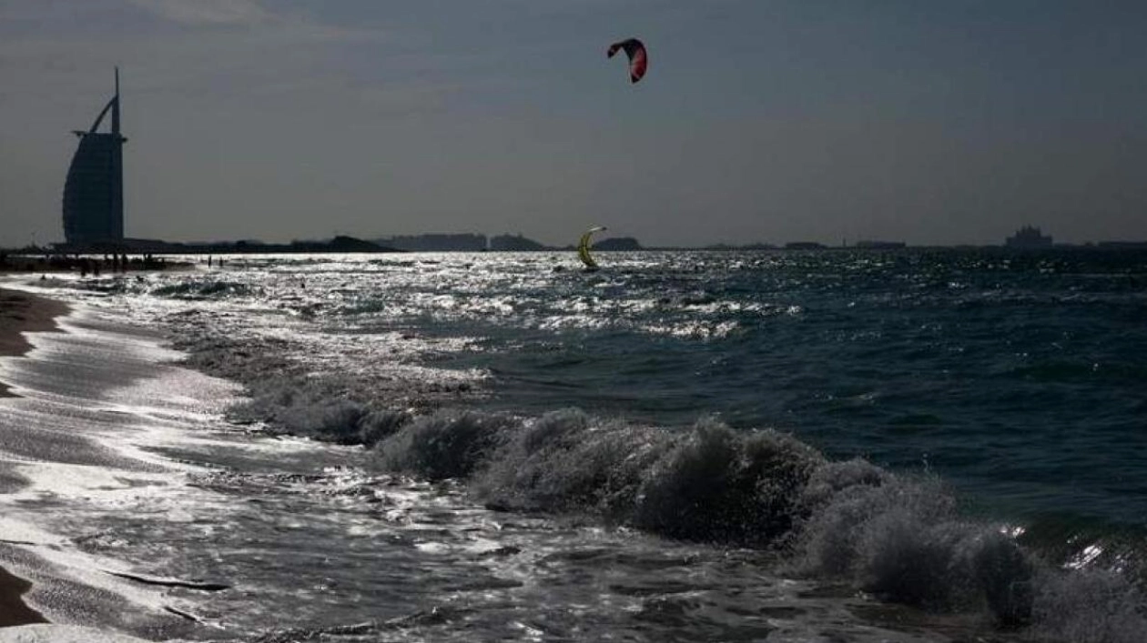 Yellow Alert Issued for Rough Seas and Strong Winds