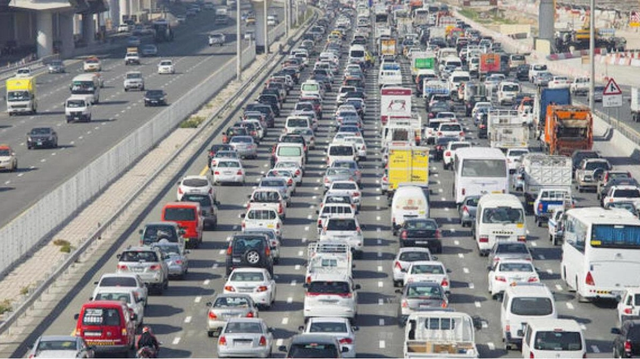 Major Dubai Highway Breakdown Causes Rush Hour Delays