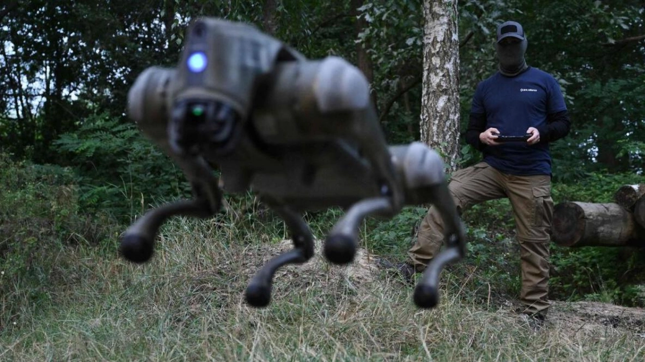 Ukraine Considers Deploying Robot Dogs on Battlefront