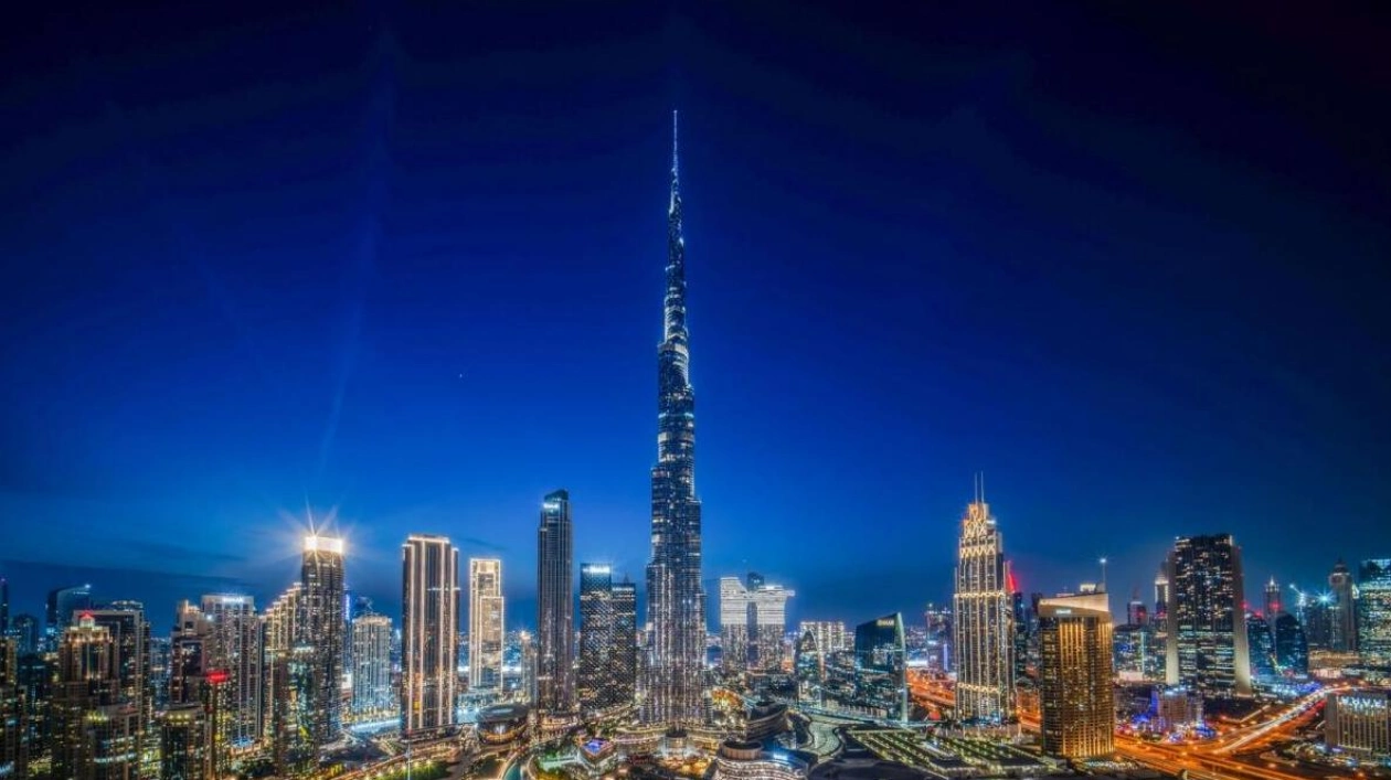 Burj Khalifa Gets New Lighting System for UAE National Day