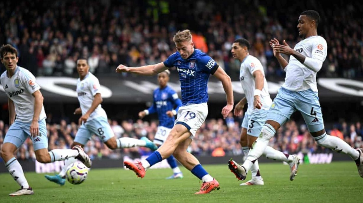 Ipswich Denies Villa, Keeps Hope Alive with 2-2 Draw