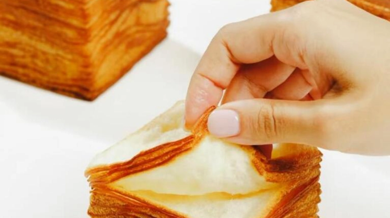 The Viral Sensation: Korean Tissue Bread Hits Dubai