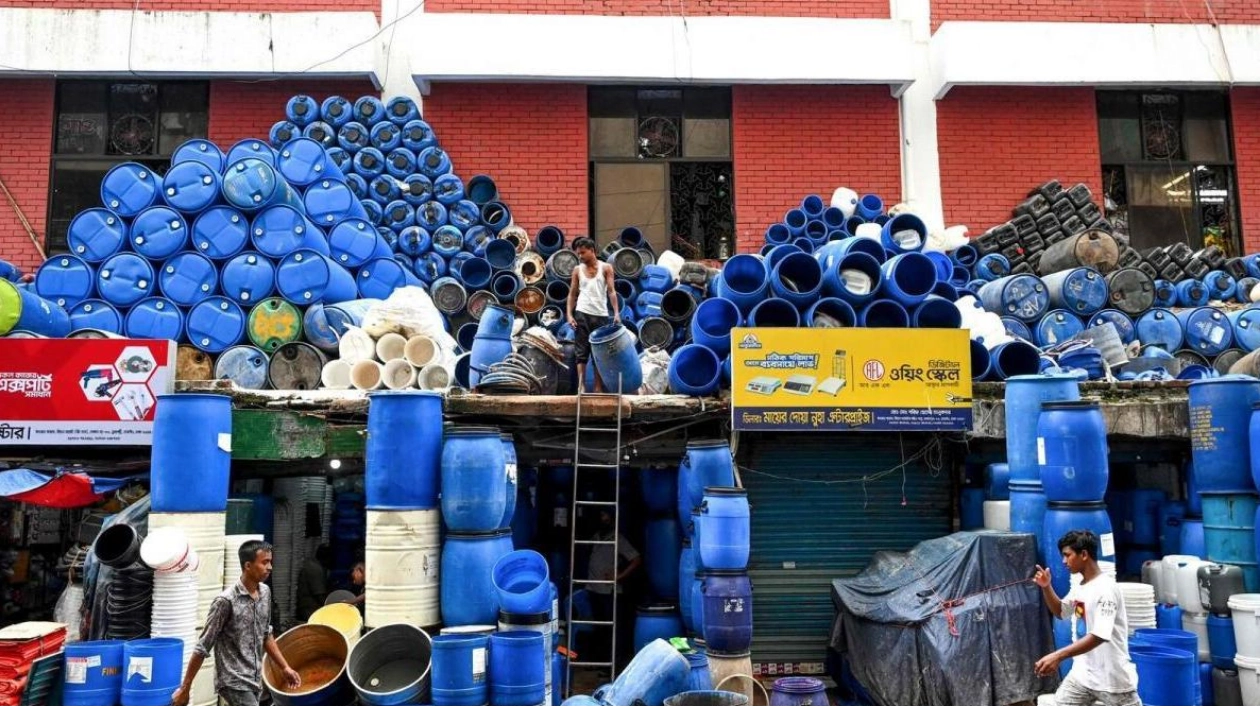 Bangladesh Eases Curfew as Students Weigh Future of Protests