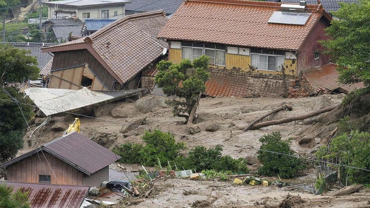 Mass Evacuation Ordered in Quake-Hit Ishikawa Due to 'Unprecedented' Rain