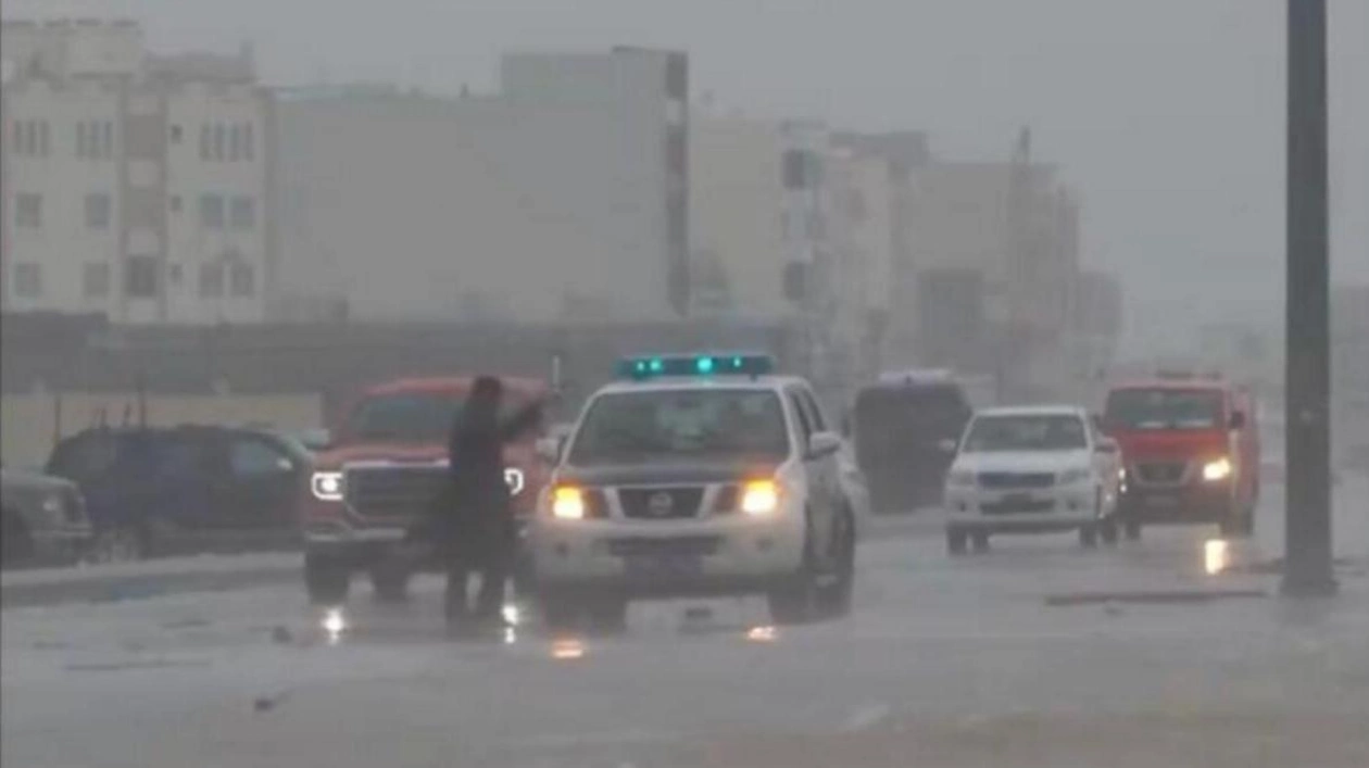 UAE Mission in Oman Urges Caution Amid Tropical Depression