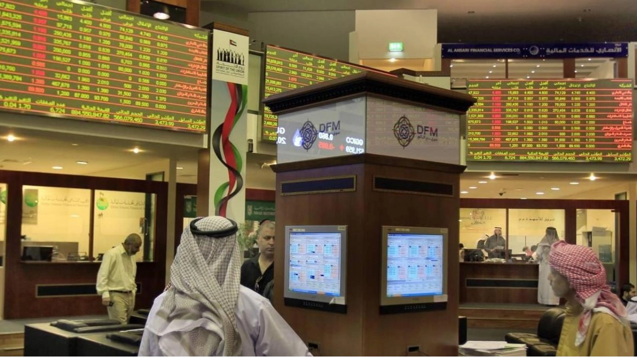 Dubai Stock Market Leads Gulf Peers with Strong Monthly Gains