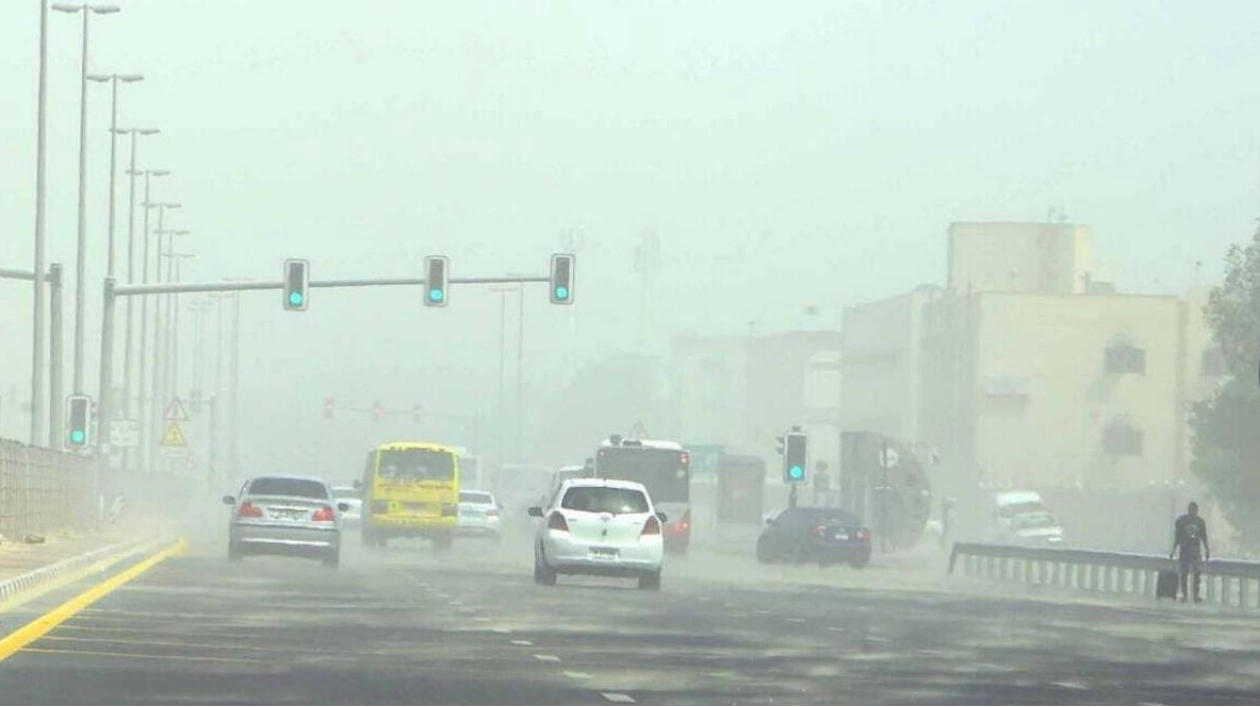 Fog Alerts Issued in UAE as Early Morning Visibility Drops