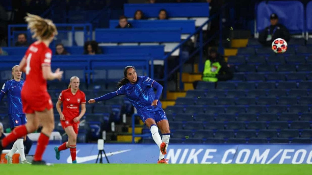 Chelsea Dominate FC Twente in Champions League