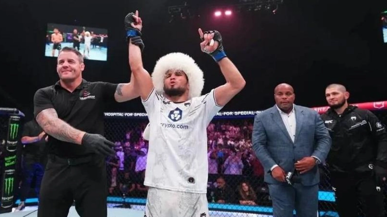 Умар Нурмагомедов одержал победу на UFC в Абу-Даби