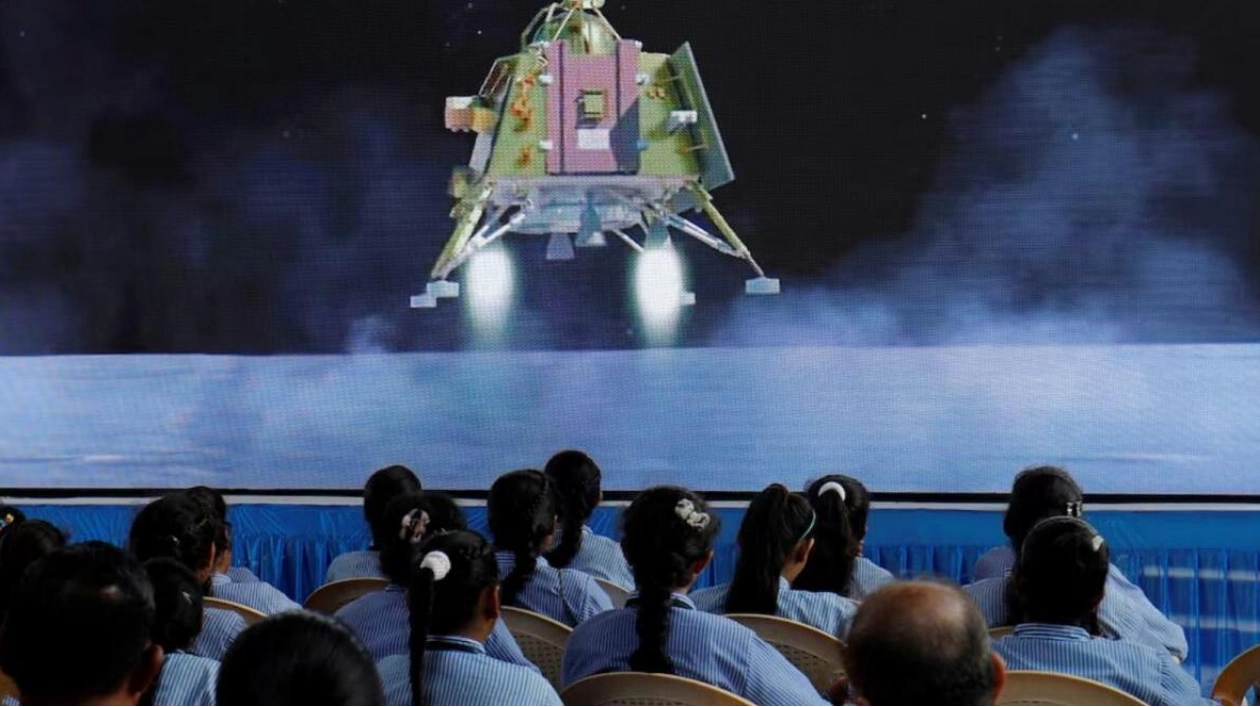 India Plans to Construct First Space Station by 2028