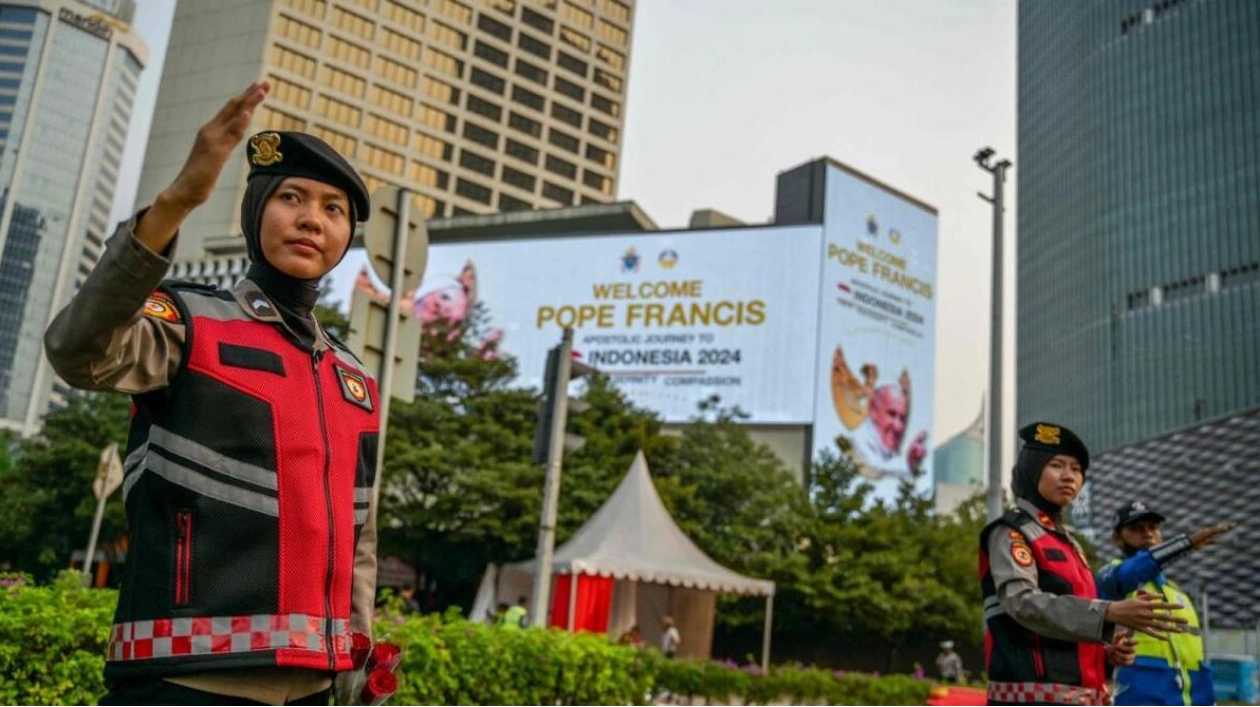 Indonesia Prepares to Welcome Pope Francis on Papal Visit