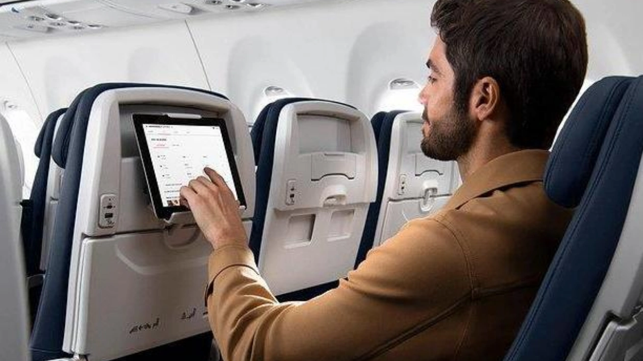 Air France и United Airlines выбирают Starlink для спутникового интернета