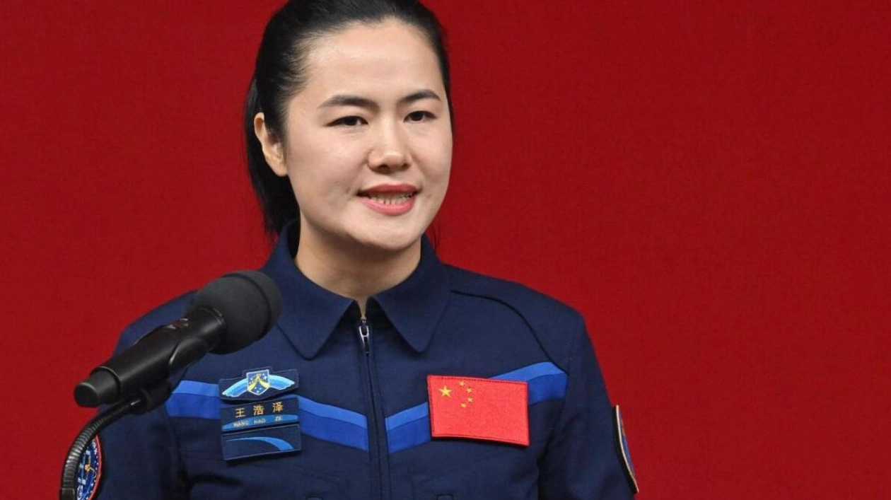 China's Only Female Spaceflight Engineer Joins Shenzhou-19 Mission