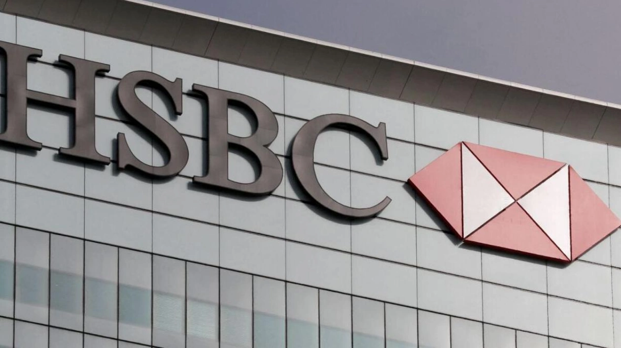 HSBC Holdings Engages Headhunters for New Chairman Search