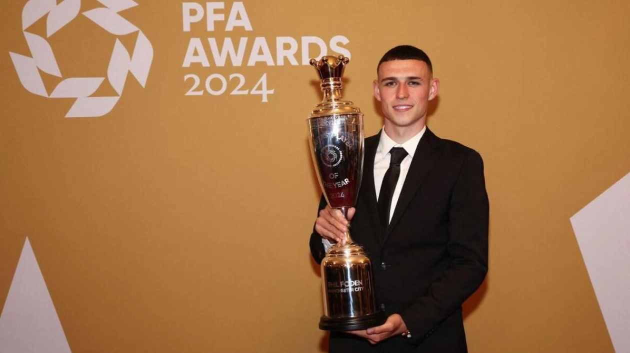 Phil Foden Wins PFA Player of the Year Award After Leading City to Title