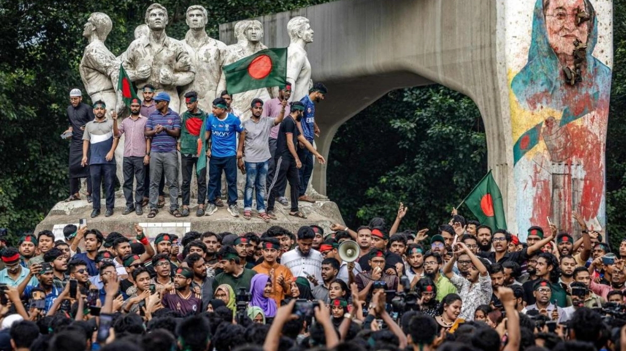 Bangladesh Security Forces Launch Operation to Recover Thousands of Missing Guns