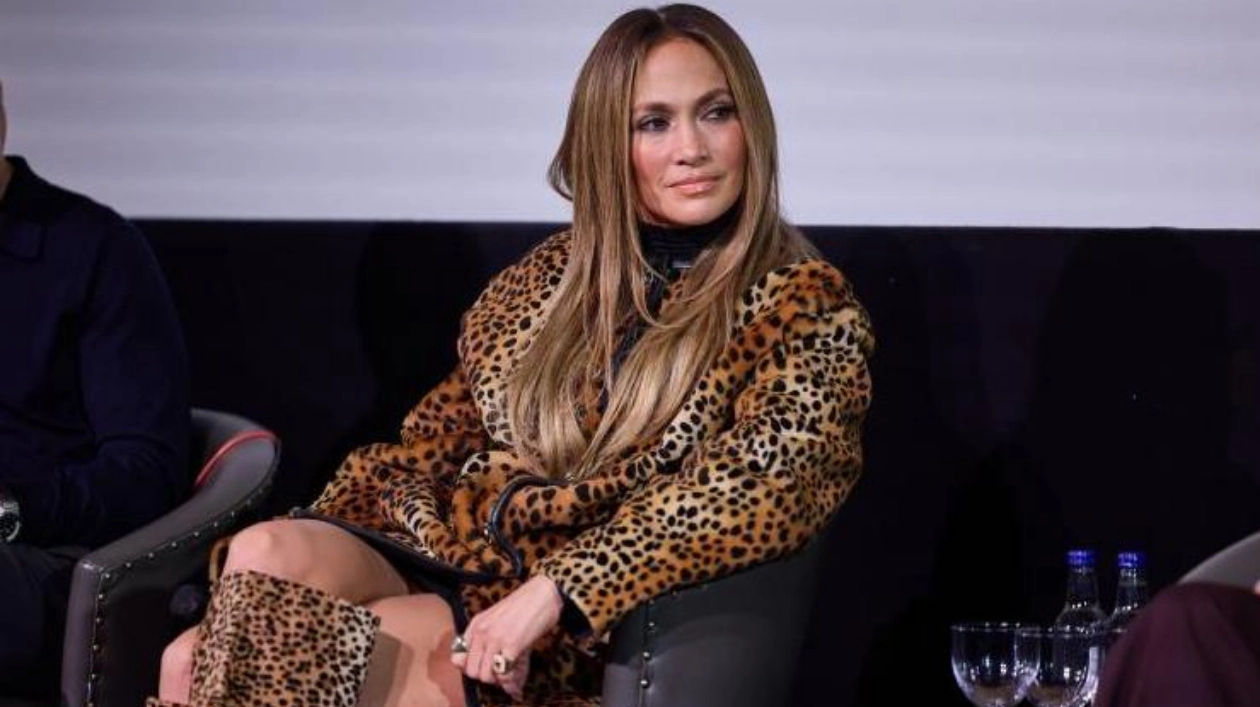 Jennifer Lopez Reflects on Single Parenting and New Film 'Unstoppable'