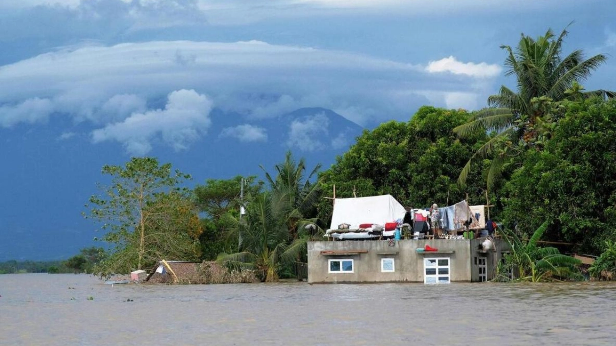 Philippines Braces for New Storm After Trami's Devastation