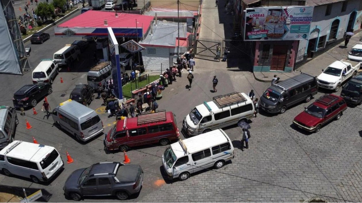 Bolivia Faces Fuel Shortages Amid Protests