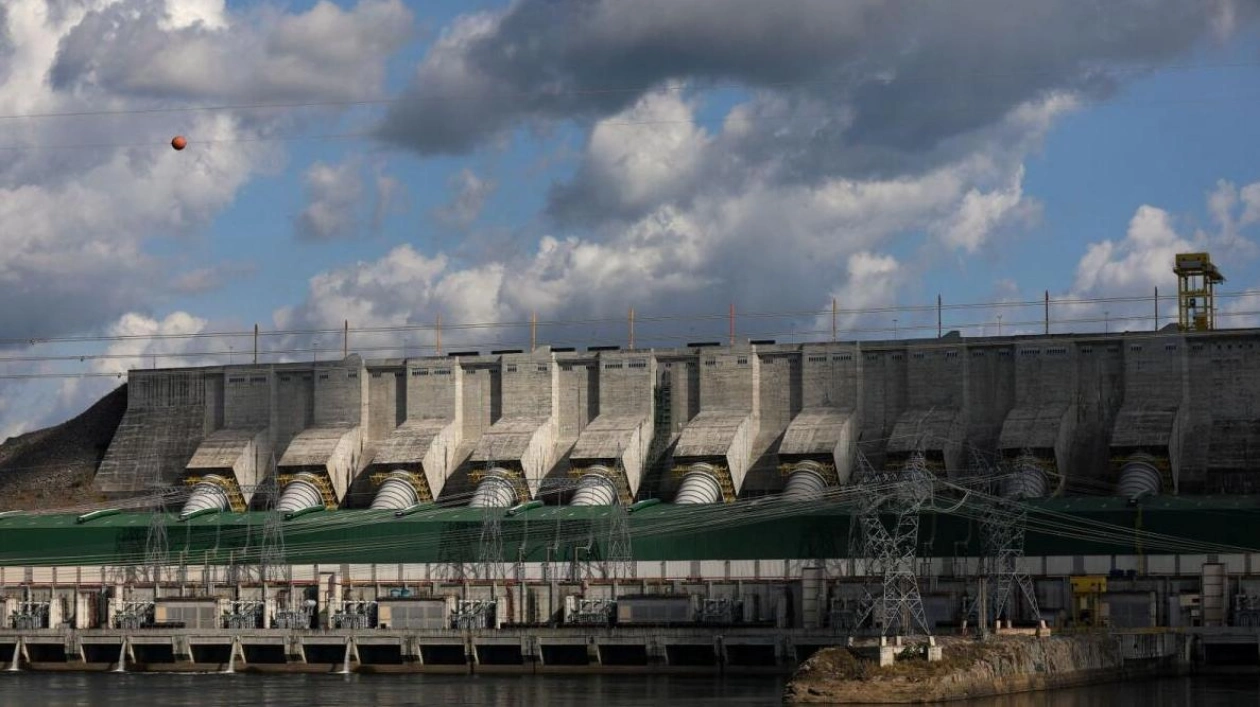 Brazil's Amazon Mega Dams Struggle with Climate Change