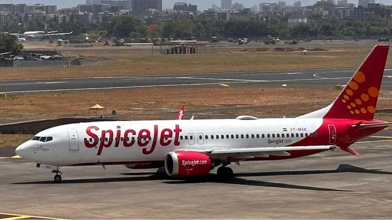 Multiple SpiceJet Flights Cancelled in Dubai Due to Operational Issues