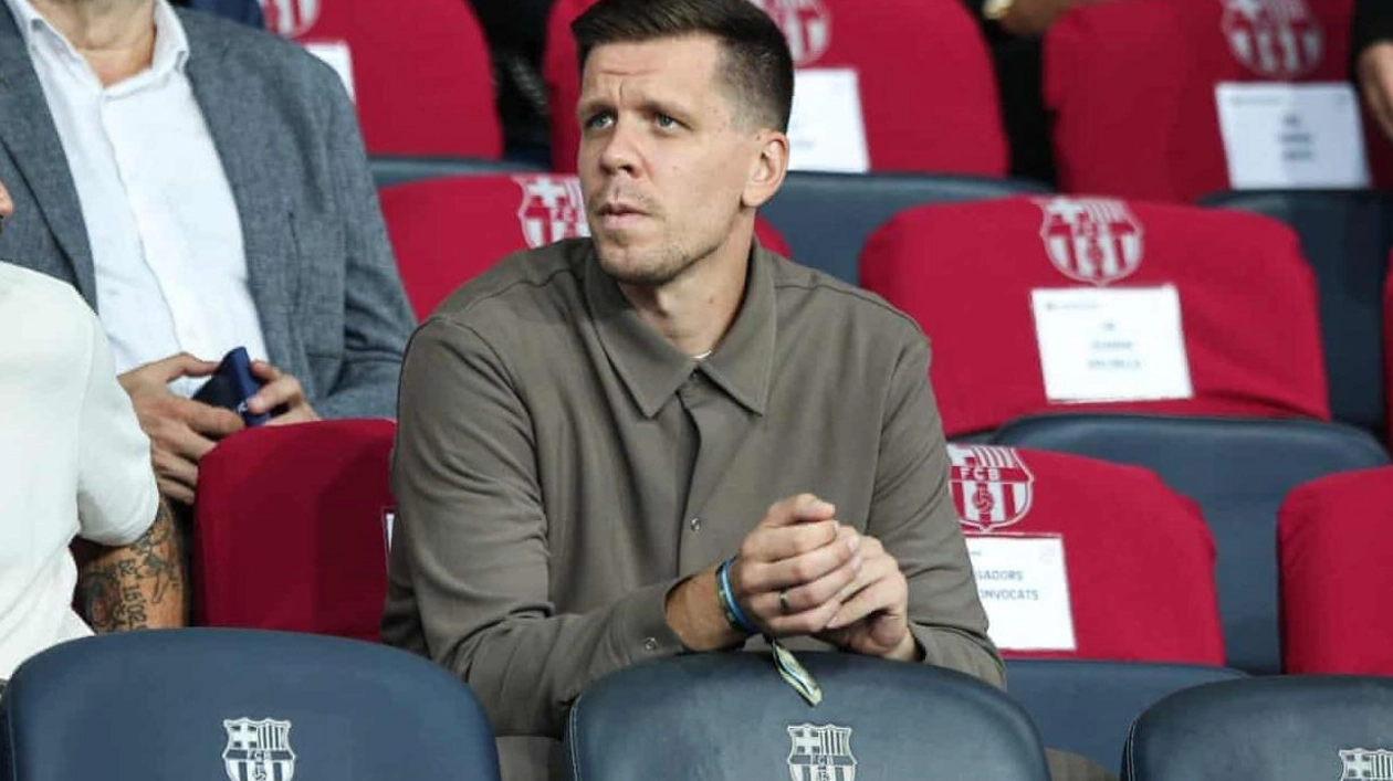 Barcelona Signs Wojciech Szczesny After Goalkeeper Reverses Retirement