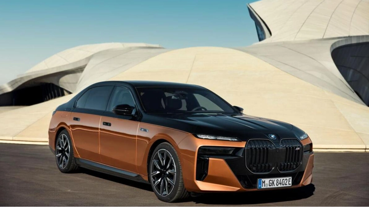 Experience Ultimate Luxury with the BMW i7 M70 xDrive