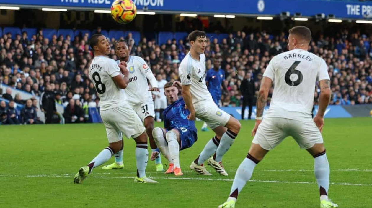 Chelsea's Mature Display Leaves Villa in the Dust