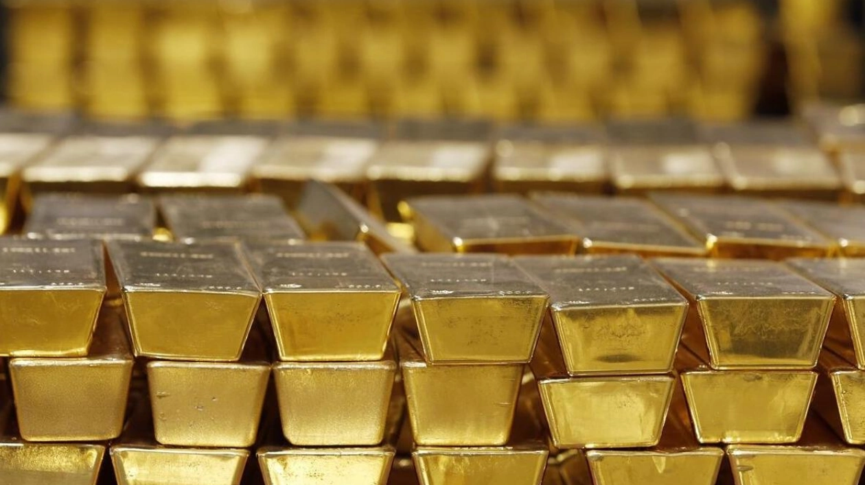 Gold Prices Rise Amid US Financial Instability and Global Uncertainty