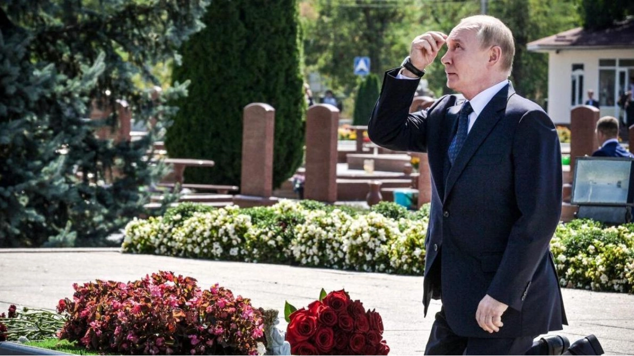 Putin Compares Ukraine's Incursion to Beslan School Massacre