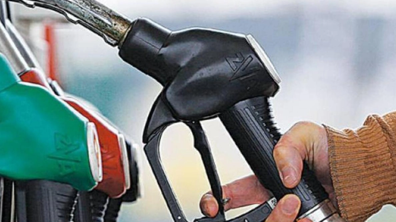 UAE Announces October 2024 Fuel Prices