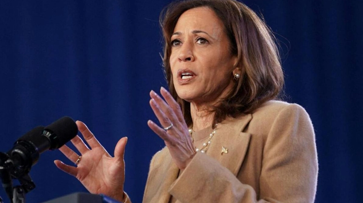 Kamala Harris Joins 'Saturday Night Live' in Presidential Campaign